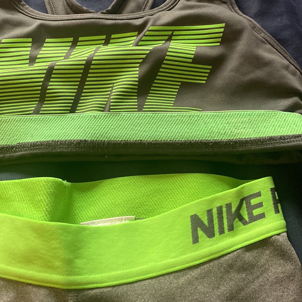 Nike pro set - Picture 4 of 4